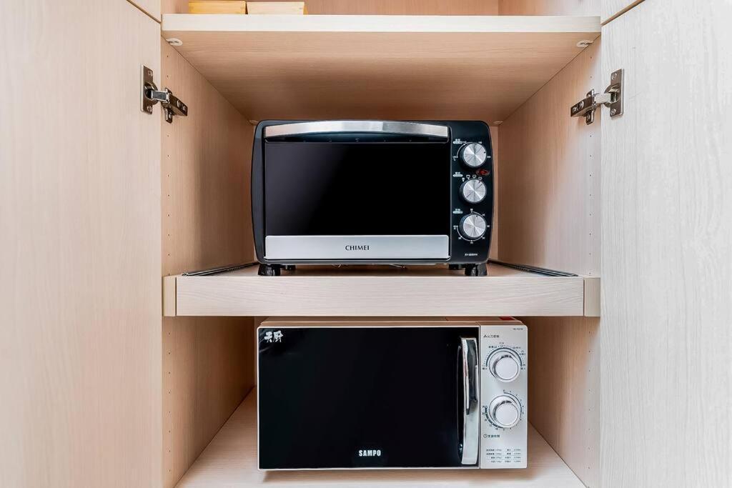 New Building 2b1blk Workspace Main Station • 新大樓 台北車站 2房1衛 客廳廚房 工作空間 Apartment *